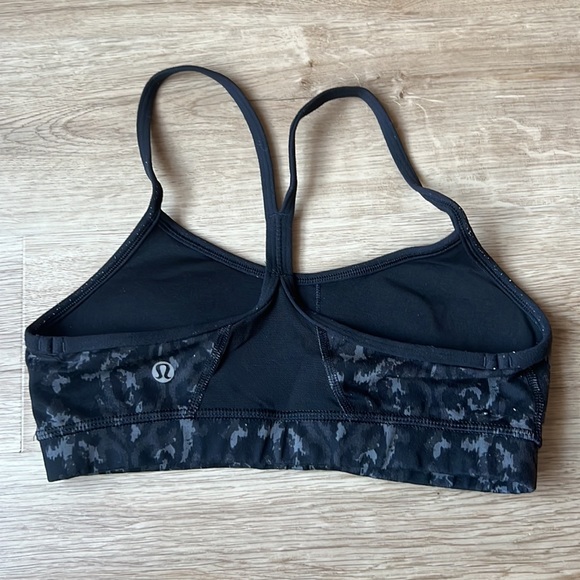Lululemon Flow Y bra - Picture 2 of 3